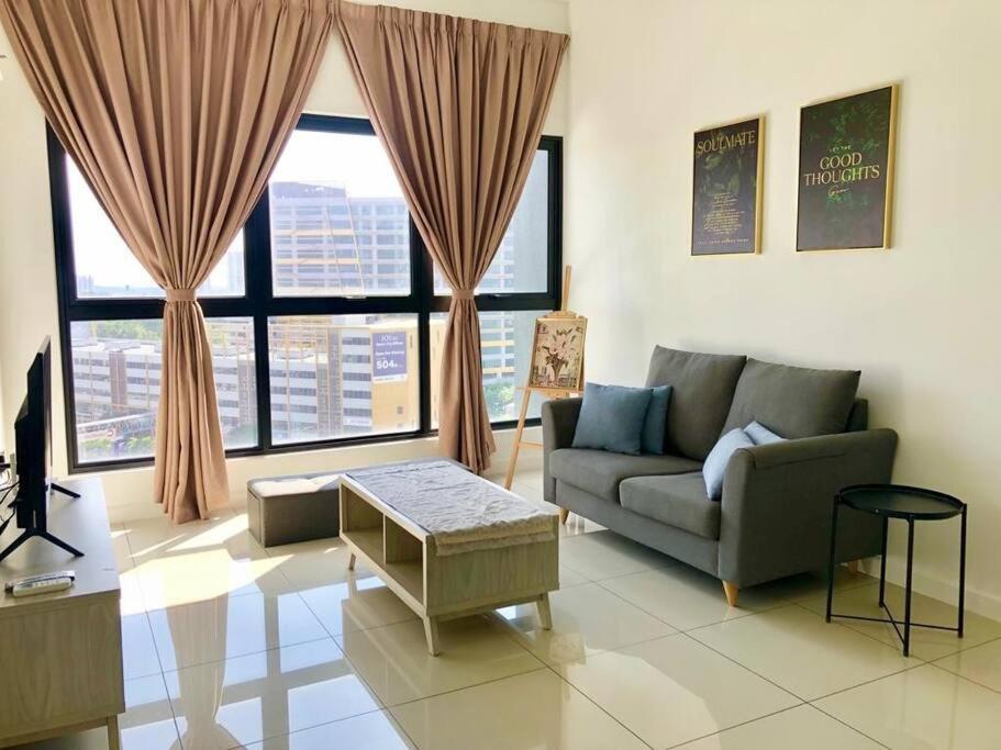 Cozy Mayfair Homestay Пучонг Екстер'єр фото